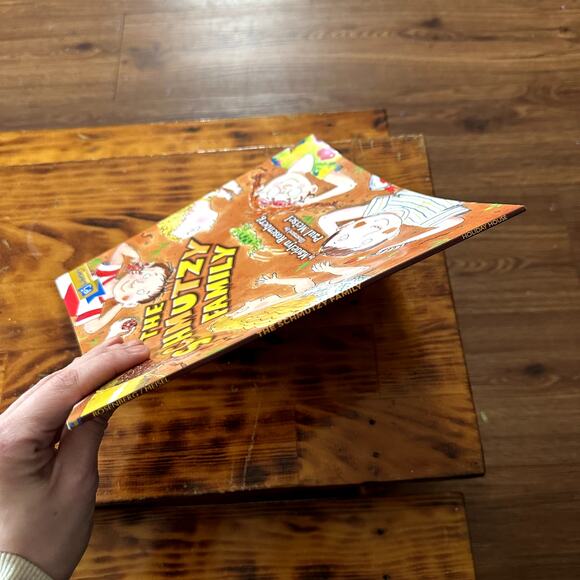 PJ Library The Schmutzy Family Shabbat Jewish Paperback Book - Picture 10 of 10